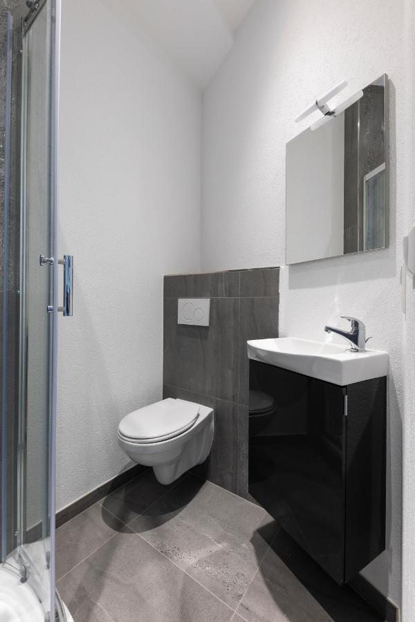 Iqs Rooms - Chambre Double Avec Salle De Bain Luxemburg Exteriör bild